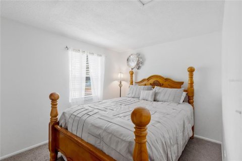 Villa ou maison à vendre à Tampa, Floride: 3 chambres, 138.24 m2 № 2358467 - photo 21