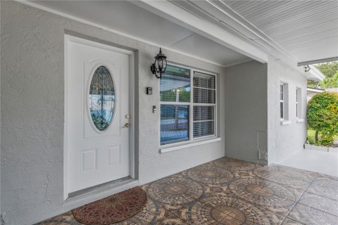 Villa ou maison à vendre à Tampa, Floride: 3 chambres, 138.24 m2 № 2358467 - photo 5