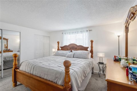 Villa ou maison à vendre à Tampa, Floride: 3 chambres, 138.24 m2 № 2358467 - photo 17