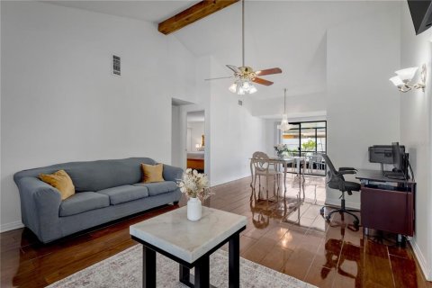 Villa ou maison à vendre à Tampa, Floride: 3 chambres, 138.24 m2 № 2358467 - photo 10