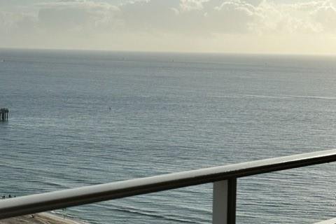 Condominio en venta en Pompano Beach, Florida, 2 dormitorios, 90.12 m2 № 2084484 - foto 3
