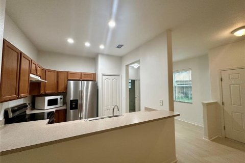 Adosado en alquiler en Orlando, Florida, 3 dormitorios, 168.9 m2 № 1844934 - foto 3