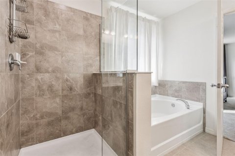Villa ou maison à vendre à Clermont, Floride: 3 chambres, 209.31 m2 № 2157229 - photo 19