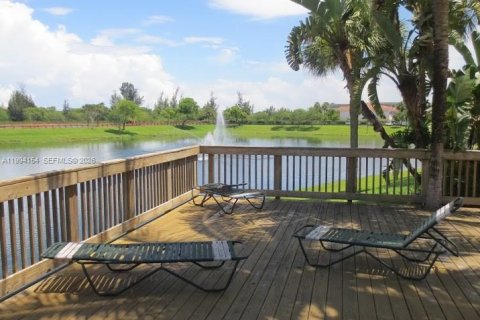 Condo in Fort Lauderdale, Florida, 1 bedroom  № 2058348 - photo 18