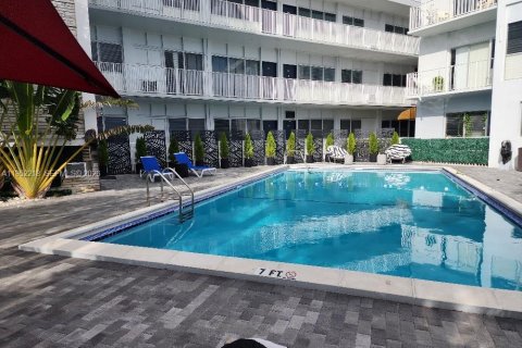 Снять в аренду квартиру в Майами-Бич, Флорида 55.74м2, № 2006486 - фото 13