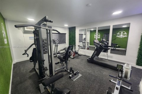 Снять в аренду квартиру в Майами-Бич, Флорида 55.74м2, № 2006486 - фото 27