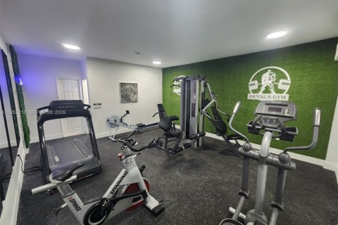 Снять в аренду квартиру в Майами-Бич, Флорида 55.74м2, № 2006486 - фото 24