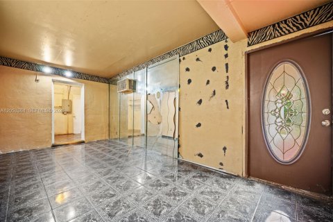 Купить виллу или дом в Майами-Гарденс, Флорида 3 спальни, 132.11м2, № 2168091 - фото 19