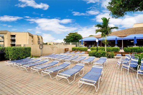 Condominio en venta en Sunrise, Florida, 1 dormitorio, 59.46 m2 № 2153742 - foto 27