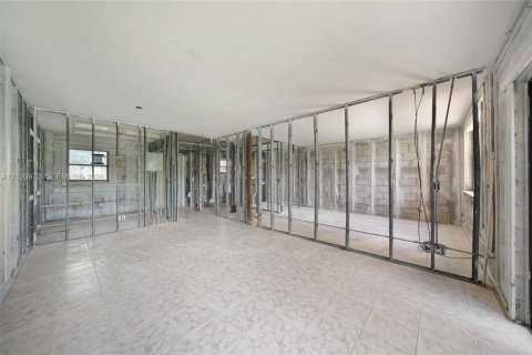 Condominio en venta en Sunrise, Florida, 1 dormitorio, 59.46 m2 № 2153742 - foto 10