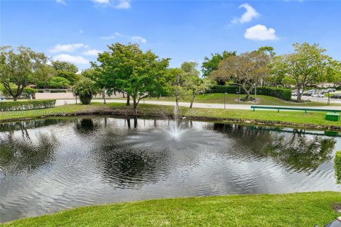 Condominio en venta en Sunrise, Florida, 1 dormitorio, 59.46 m2 № 2153742 - foto 23