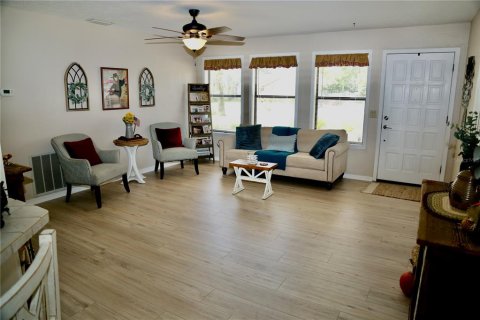 Casa en venta en Ocala, Florida, 3 dormitorios, 166.39 m2 № 2138622 - foto 7