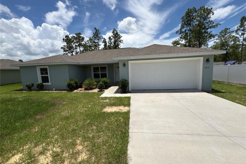 Villa ou maison à louer à Dunnellon, Floride: 4 chambres, 159.61 m2 № 2216686 - photo 2