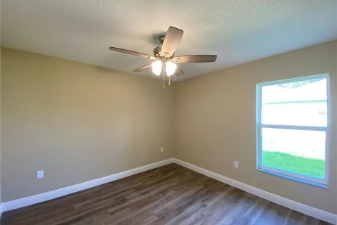 Villa ou maison à louer à Dunnellon, Floride: 4 chambres, 159.61 m2 № 2216686 - photo 20