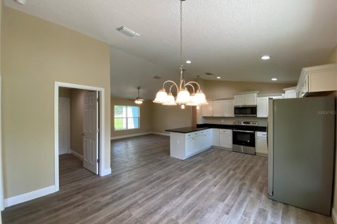 Villa ou maison à louer à Dunnellon, Floride: 4 chambres, 159.61 m2 № 2216686 - photo 8