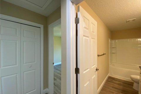 Villa ou maison à louer à Dunnellon, Floride: 4 chambres, 159.61 m2 № 2216686 - photo 15