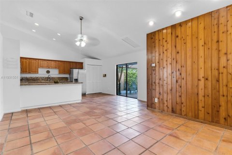 Villa ou maison à vendre à Miami, Floride: 3 chambres, 150.59 m2 № 1991108 - photo 11