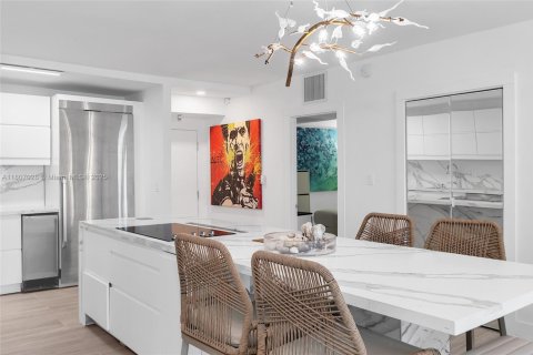 Copropriété à vendre à Miami Beach, Floride: 2 chambres, 83.61 m2 № 1935158 - photo 9