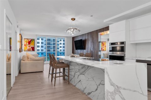 Copropriété à vendre à Miami Beach, Floride: 2 chambres, 83.61 m2 № 1935158 - photo 6