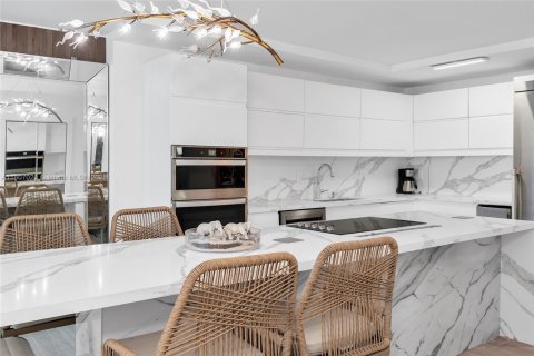 Copropriété à vendre à Miami Beach, Floride: 2 chambres, 83.61 m2 № 1935158 - photo 5