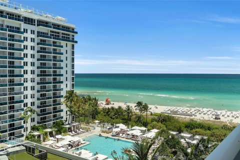 Copropriété à vendre à Miami Beach, Floride: 2 chambres, 83.61 m2 № 1935158 - photo 1
