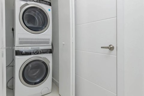 Apartamento en alquiler en Homestead, Florida, 2 dormitorios, 109.16 m2 № 2182162 - foto 19