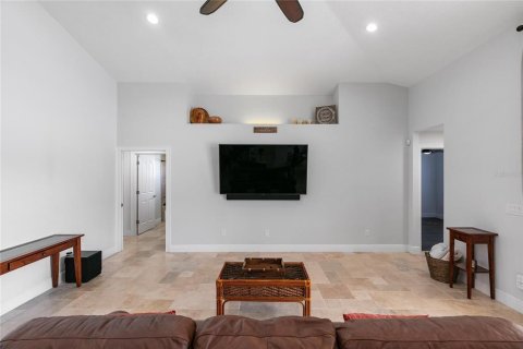Villa ou maison à vendre à Sanford, Floride: 4 chambres, 226.12 m2 № 2298414 - photo 21