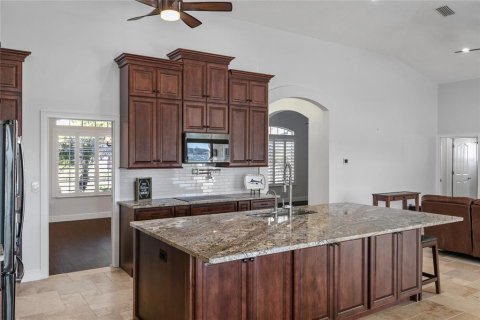 Villa ou maison à vendre à Sanford, Floride: 4 chambres, 226.12 m2 № 2298414 - photo 16