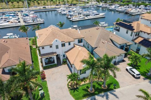 Casa en venta en Ruskin, Florida, 3 dormitorios, 295.62 m2 № 2195900 - foto 5