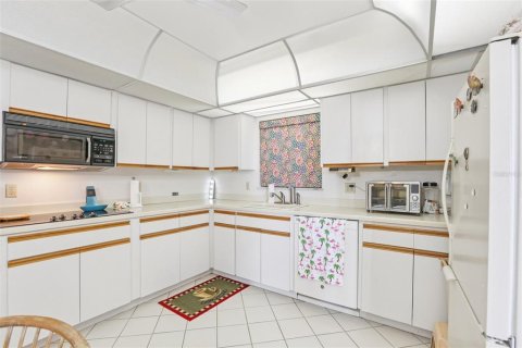 Купить кондоминиум в Сент-Питерсберг, Флорида 5 комнат, 130.06м2, № 1802397 - фото 10