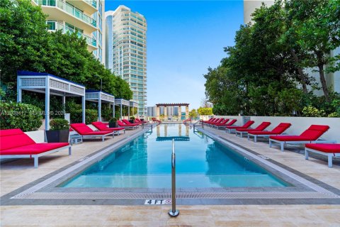 Condo in Sunny Isles Beach, Florida, 3 bedrooms № 2091295 - photo 29
