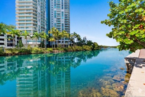 Condo in Sunny Isles Beach, Florida, 3 bedrooms № 2091295 - photo 28