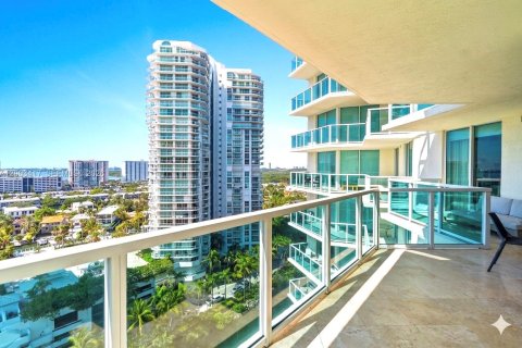 Condo in Sunny Isles Beach, Florida, 3 bedrooms  № 2091295