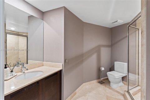 Condo in Sunny Isles Beach, Florida, 3 bedrooms № 2091295 - photo 17