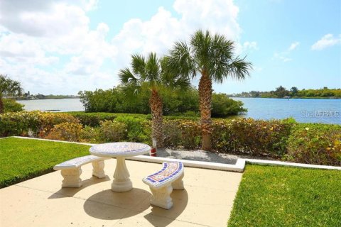 Copropriété à louer à Sarasota, Floride: 2 chambres, 94.39 m2 № 1267223 - photo 14