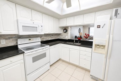 Снять в аренду кондоминиум в Клируотер, Флорида 1 спальня, 75.25м2, № 2094647 - фото 3