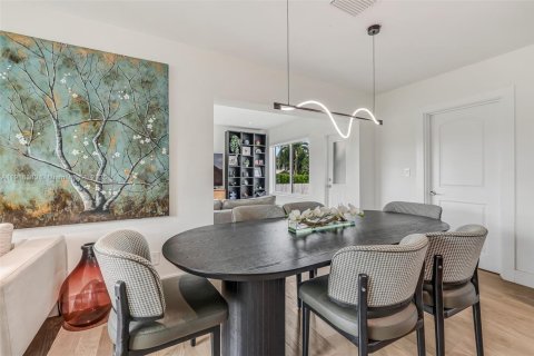 House in Miami, Florida 3 bedrooms, 112.88 sq.m. № 1973081 - photo 27