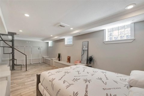 Condo in Saint Petersburg, Florida, 1 bedroom  № 1370271 - photo 23