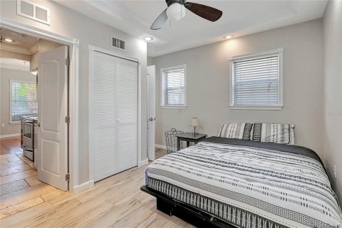 Condo in Saint Petersburg, Florida, 1 bedroom  № 1370271 - photo 5
