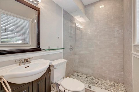 Condo in Saint Petersburg, Florida, 1 bedroom  № 1370271 - photo 3
