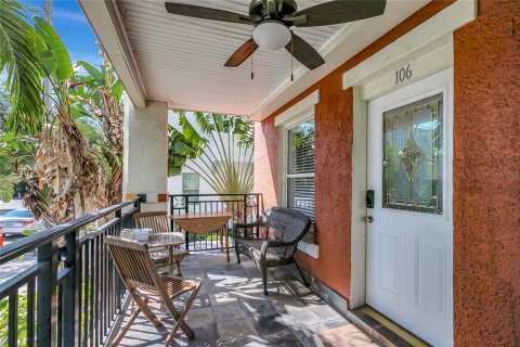 Condo in Saint Petersburg, Florida, 1 bedroom  № 1370271 - photo 27