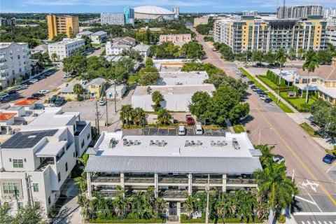 Condo in Saint Petersburg, Florida, 1 bedroom  № 1370271 - photo 7