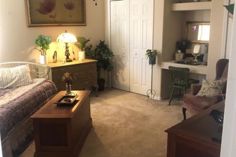 House in Spring Hill, Florida 3 bedrooms, 355.54 sq.m. № 1515614 - photo 29