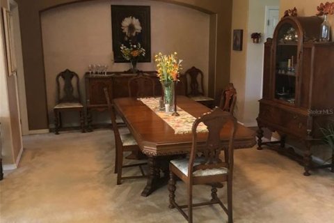 House in Spring Hill, Florida 3 bedrooms, 355.54 sq.m. № 1515614 - photo 11