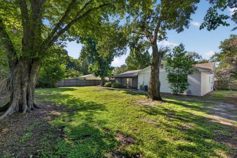 House in Orlando, Florida 4 bedrooms, 176.98 sq.m. № 2208548 - photo 6