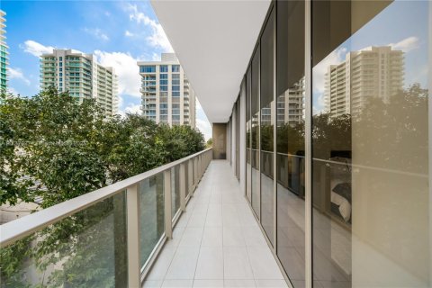 Condo in Miami, Florida, 3 bedrooms  № 1764830 - photo 21