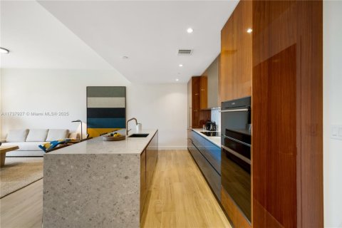 Condo in Miami, Florida, 3 bedrooms  № 1764830 - photo 4