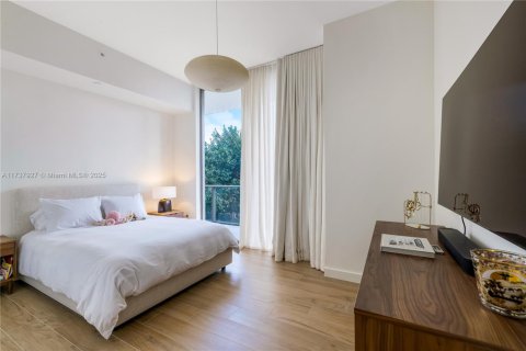 Condo in Miami, Florida, 3 bedrooms  № 1764830 - photo 18