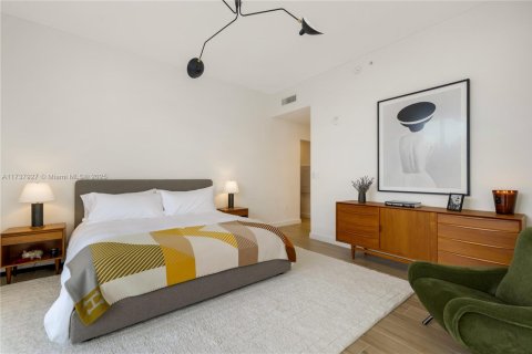Condo in Miami, Florida, 3 bedrooms  № 1764830 - photo 11