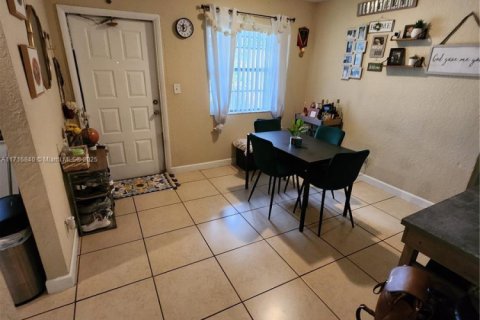 Condo in Plantation, Florida, 1 bedroom  № 1868295 - photo 9